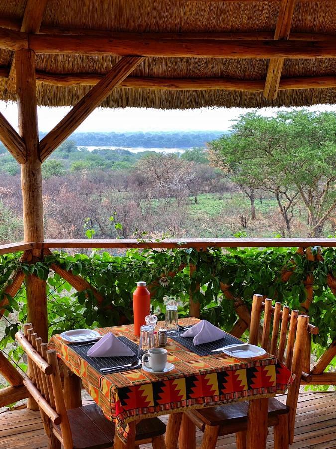 Murchison Falls Bamboo Village Paraa Εξωτερικό φωτογραφία