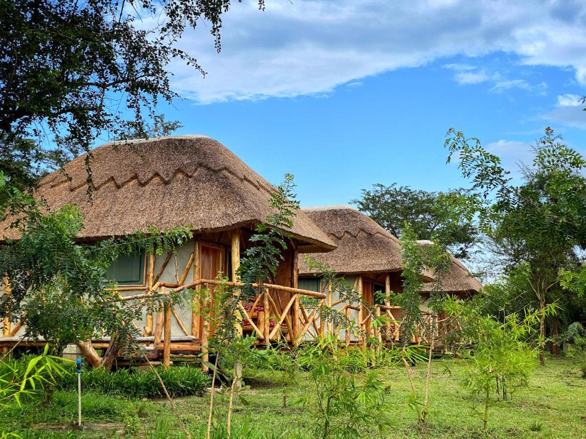 Murchison Falls Bamboo Village Paraa Εξωτερικό φωτογραφία