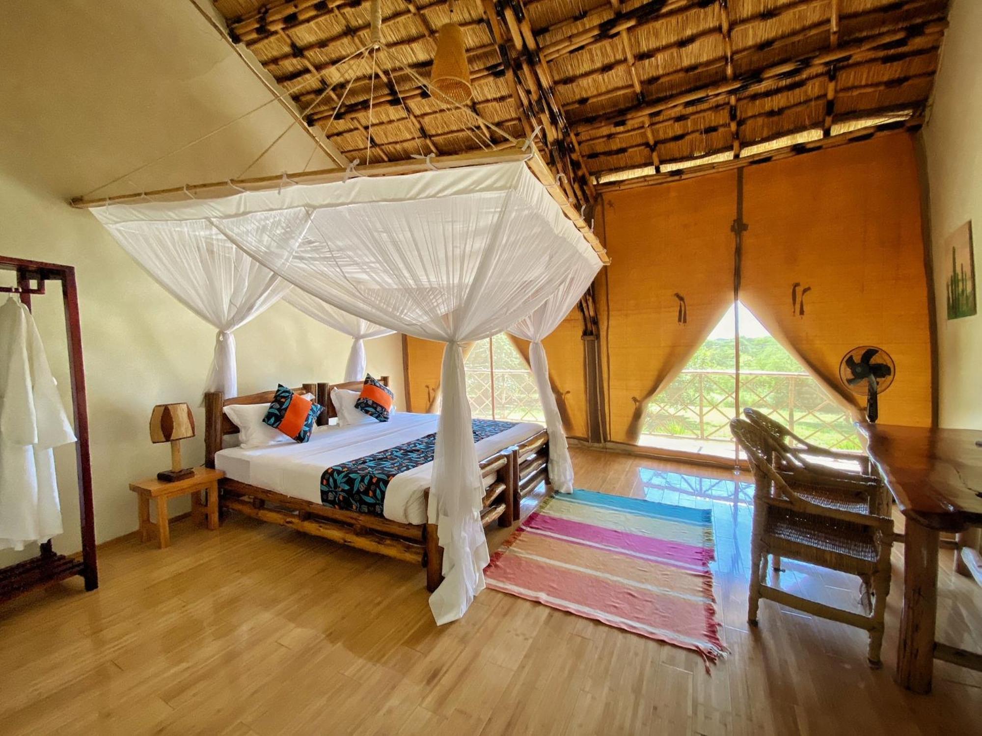 Murchison Falls Bamboo Village Paraa Εξωτερικό φωτογραφία