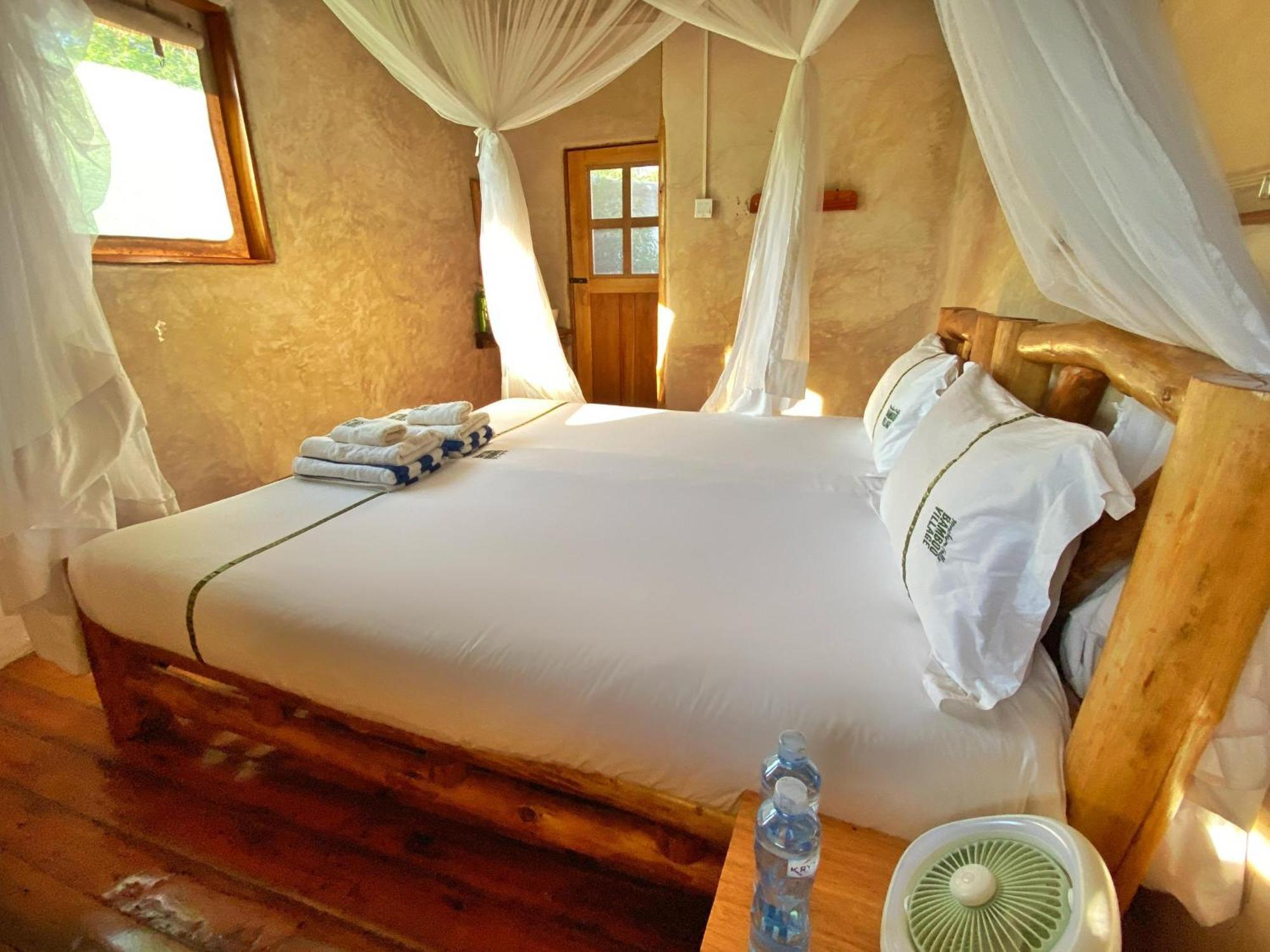 Murchison Falls Bamboo Village Paraa Εξωτερικό φωτογραφία
